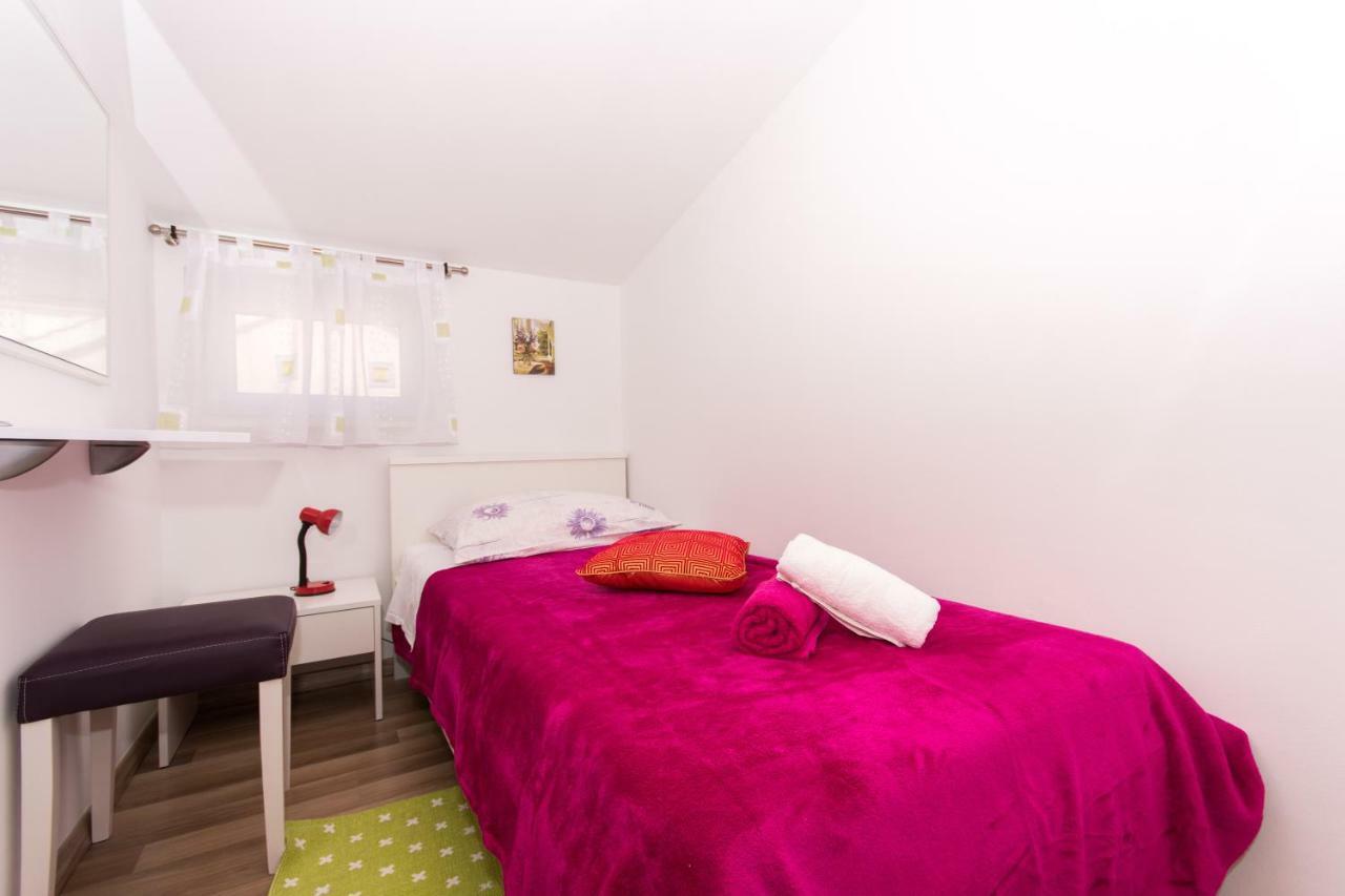Apartmani Island Трогір Екстер'єр фото