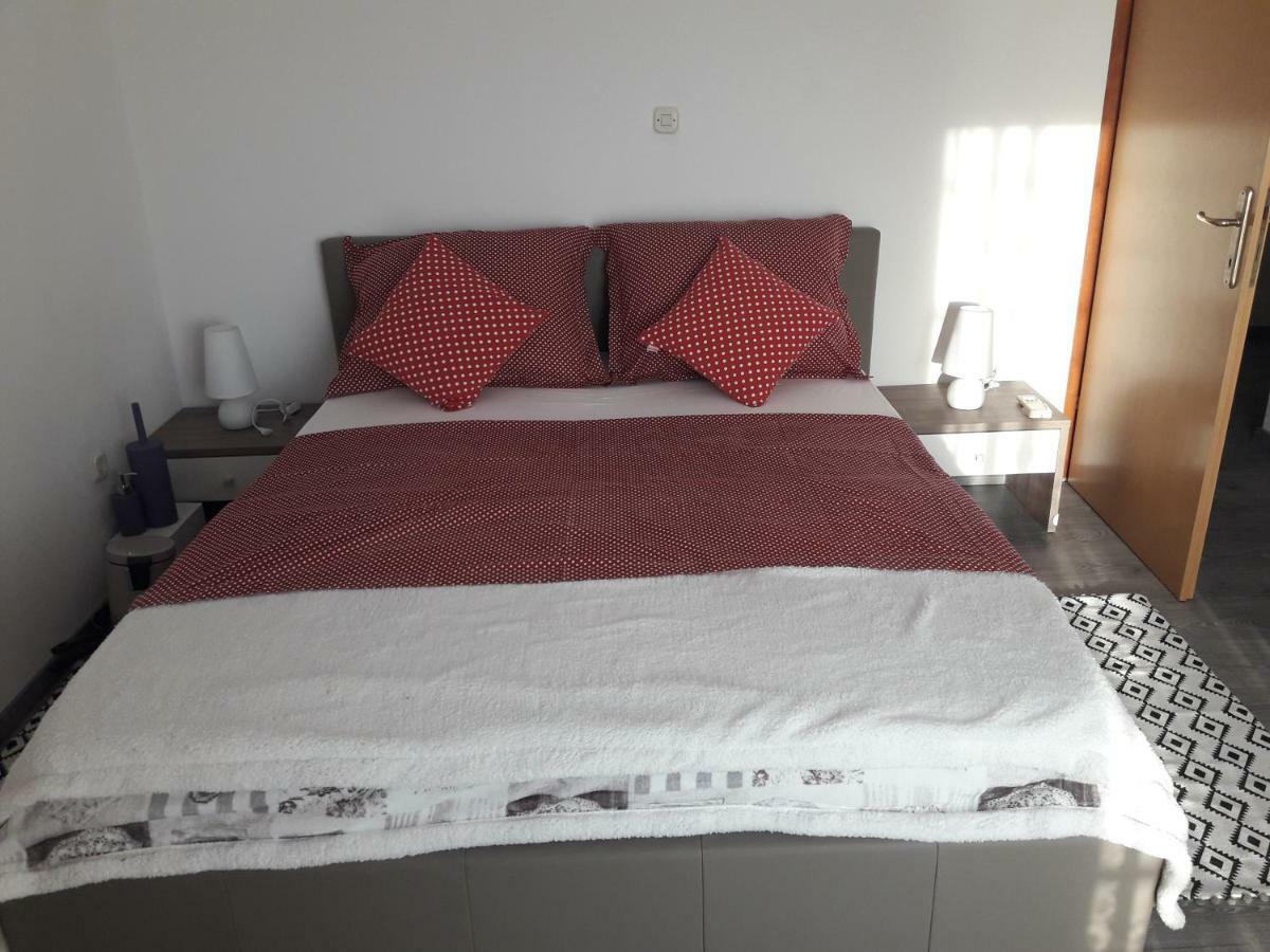Apartmani Island Трогір Екстер'єр фото